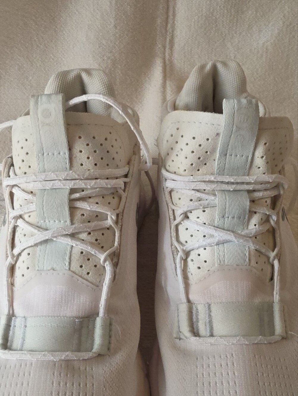 On Running On Cloudnova 2 Women's White Athletic Sneakers - Picture 11 of 15